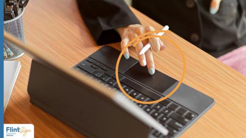 Kedvezményes e-aláírási csomagokkal csökkenthetik adminisztrációs terheiket a cégek